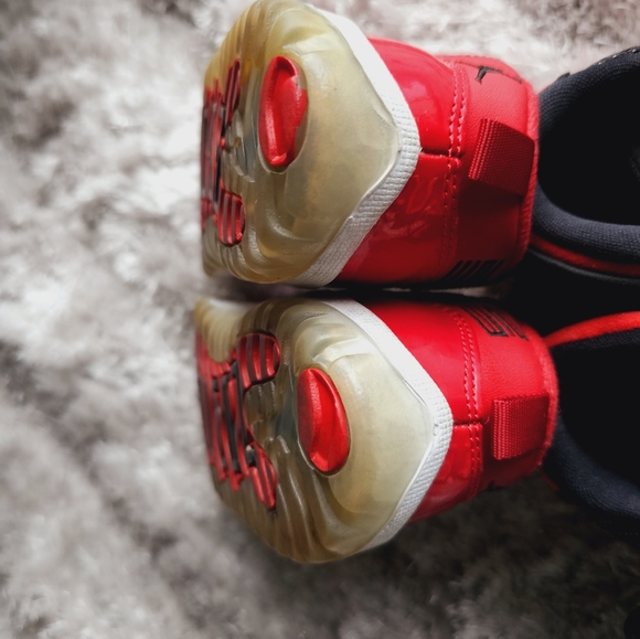 Jordan 11 - Picture 3 of 3